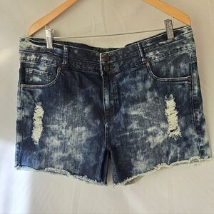 Zenobia women XXL acid washed jean shorts stretchy distressed denim raw hem